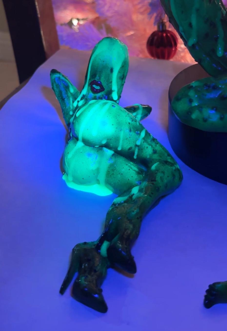 Pumps Pickle Resin Figure by Cig Neutron Sculpture Hand painted